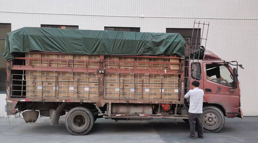 15天，金環(huán)電器順利完成電商客戶的內(nèi)衣干衣機(jī)出貨