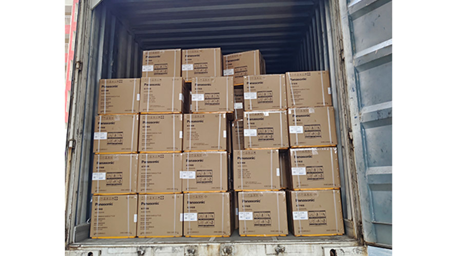 滿滿的貨物！國內(nèi)知名品牌客戶全自動滾筒洗衣機裝柜發(fā)貨